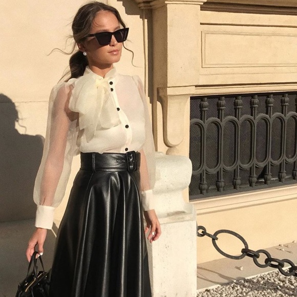 Zara organza top with tie bloggers favorite - Picture 5 of 8